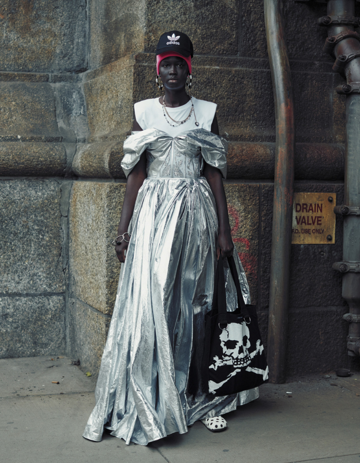 FRENCH MAGAZINE TWO BRIDGES SOCIAL CLUB — image 8