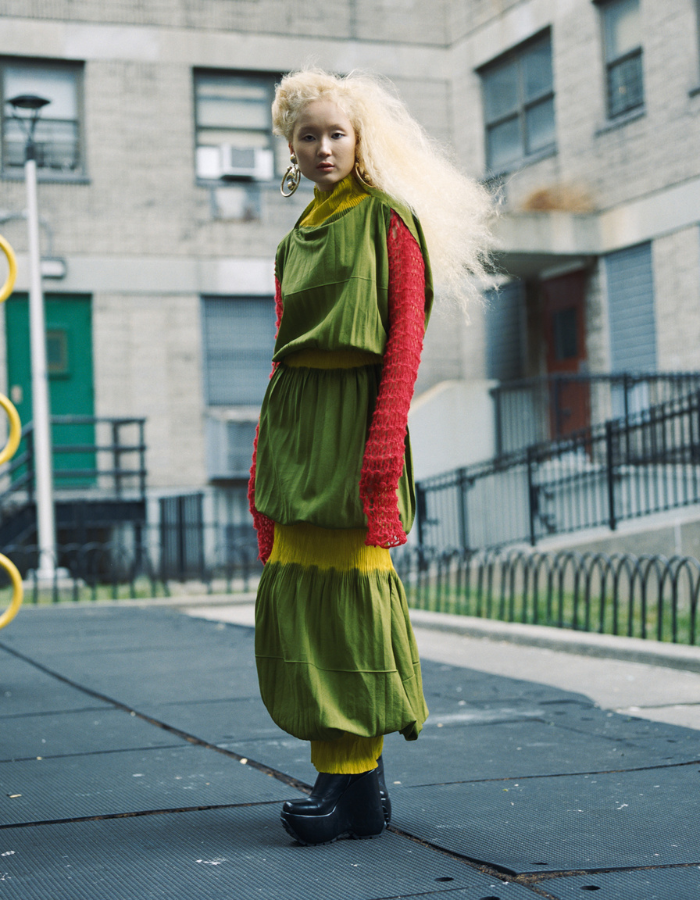 FRENCH MAGAZINE TWO BRIDGES SOCIAL CLUB — image 13