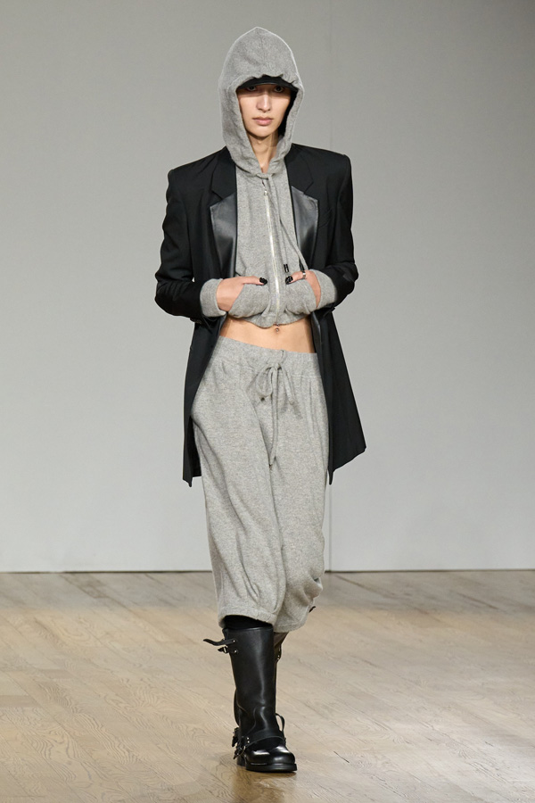 SHAO NY SS25 RUNWAY SHOW — image 7